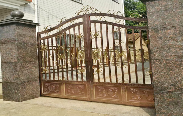 亚搏在线别墅大门